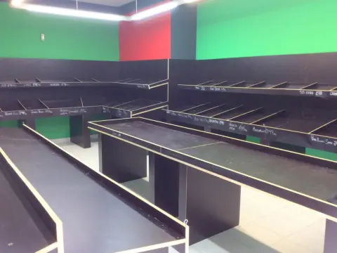Local Comercial En Buena Zona
