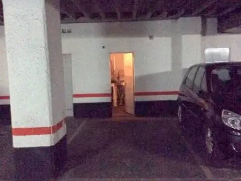 Parcela De Garaje Con Trastero