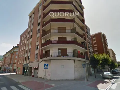 Parcela de Garaje Abierta En El Centro De Etxebarri