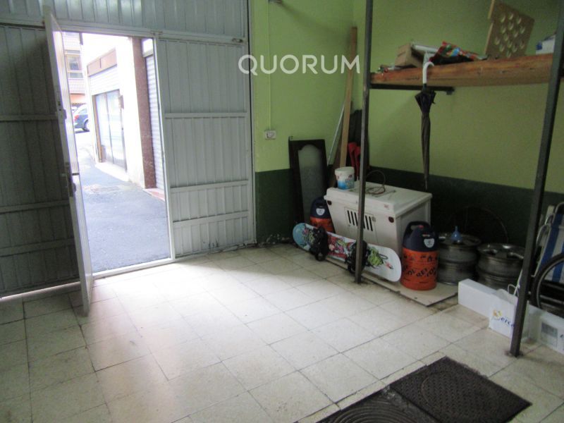 Local En Venta En Etxebarri Preparado Para Txoko En Zona Avenida.
