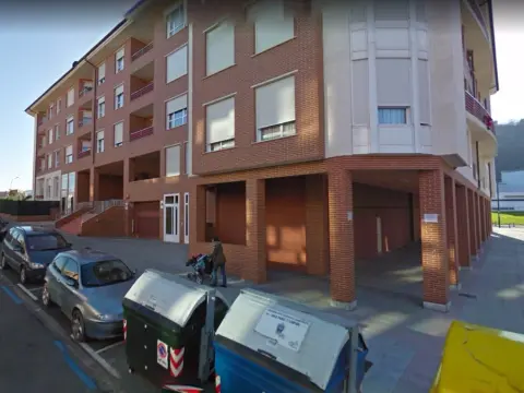 Parcela De Garaje Junto Al Metro Linea 1