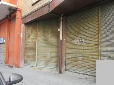 Local Diáfano En Zona Basozelai