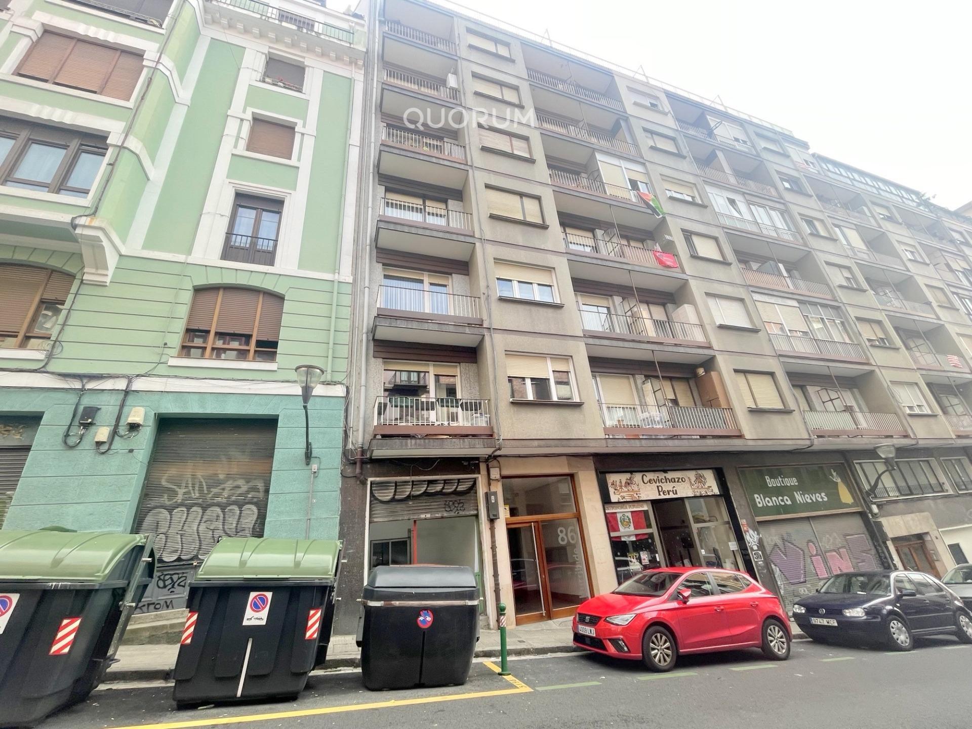 Local Comercial Próximo Al Colegio Maristas