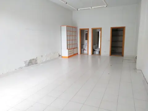 Local Comercial En Buen Estado