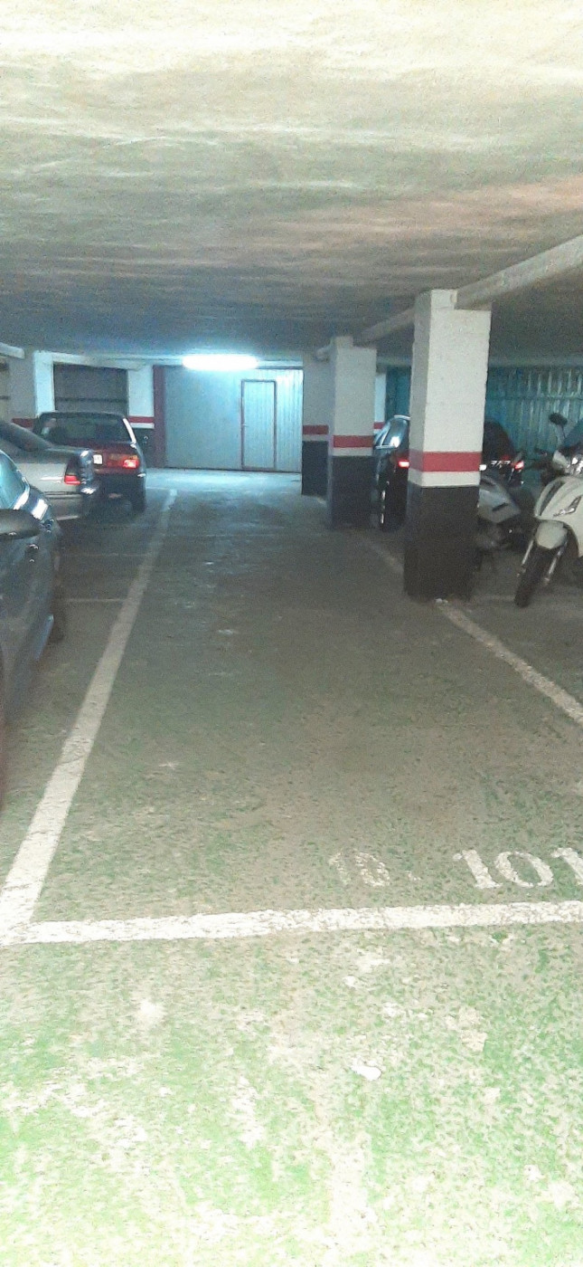 Venta de Plaza de Garaje Doble en Plaza Pio X