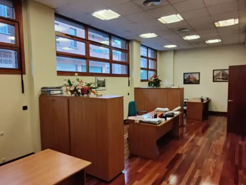 Local Muy Amplio Totalmente Acondicionado