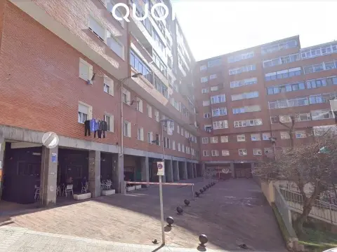 Parcela De Garaje Cerrada
