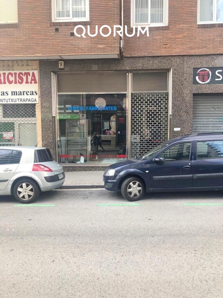 Gran Local Comercial En Muy Buen Estado