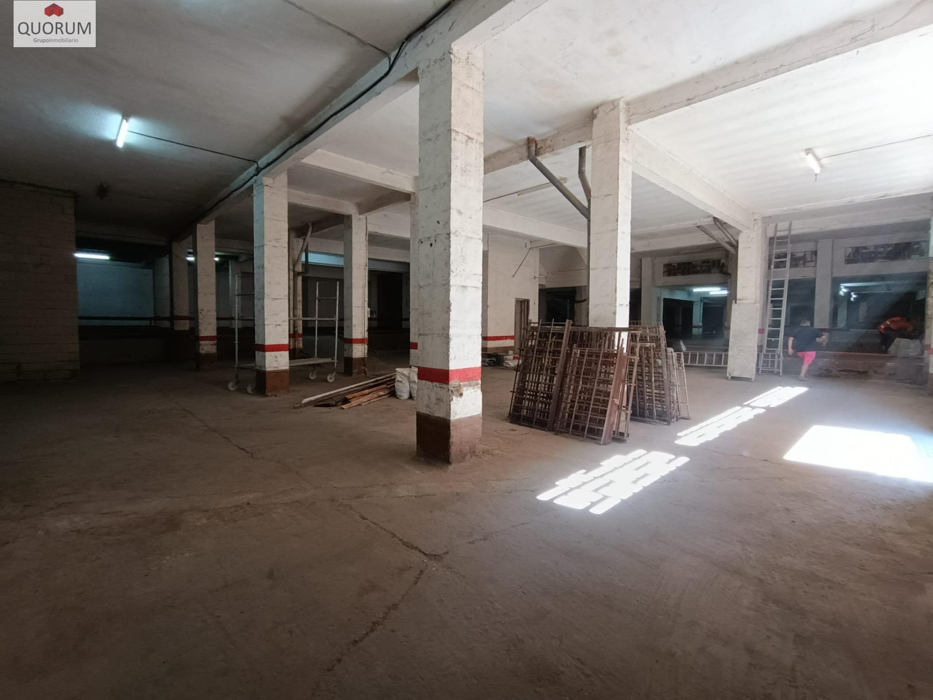 Local Diáfano En Venta de 1000 m² en Sestao