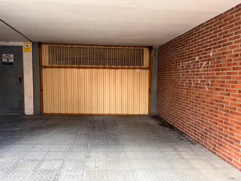 Parcela de Garaje en Venta En Zona Basozelai
