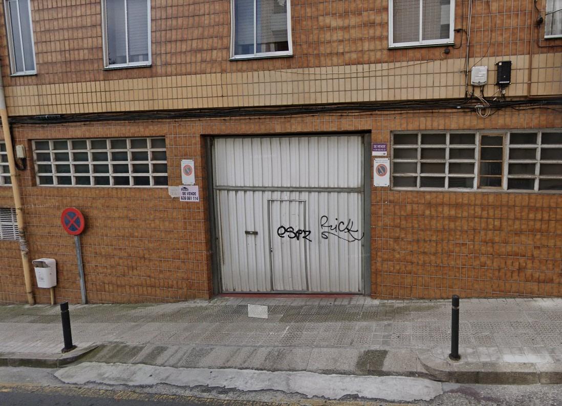 Parcela de Garaje Amplia En Zona Kalero