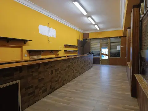 Se Vende Local Comercial en Barakaldo Zona Cruces.
