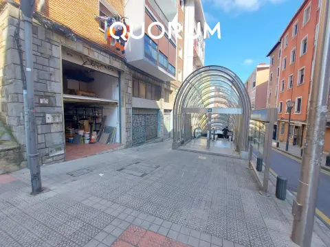 Local Comercial Junto Al Metro Uribarri