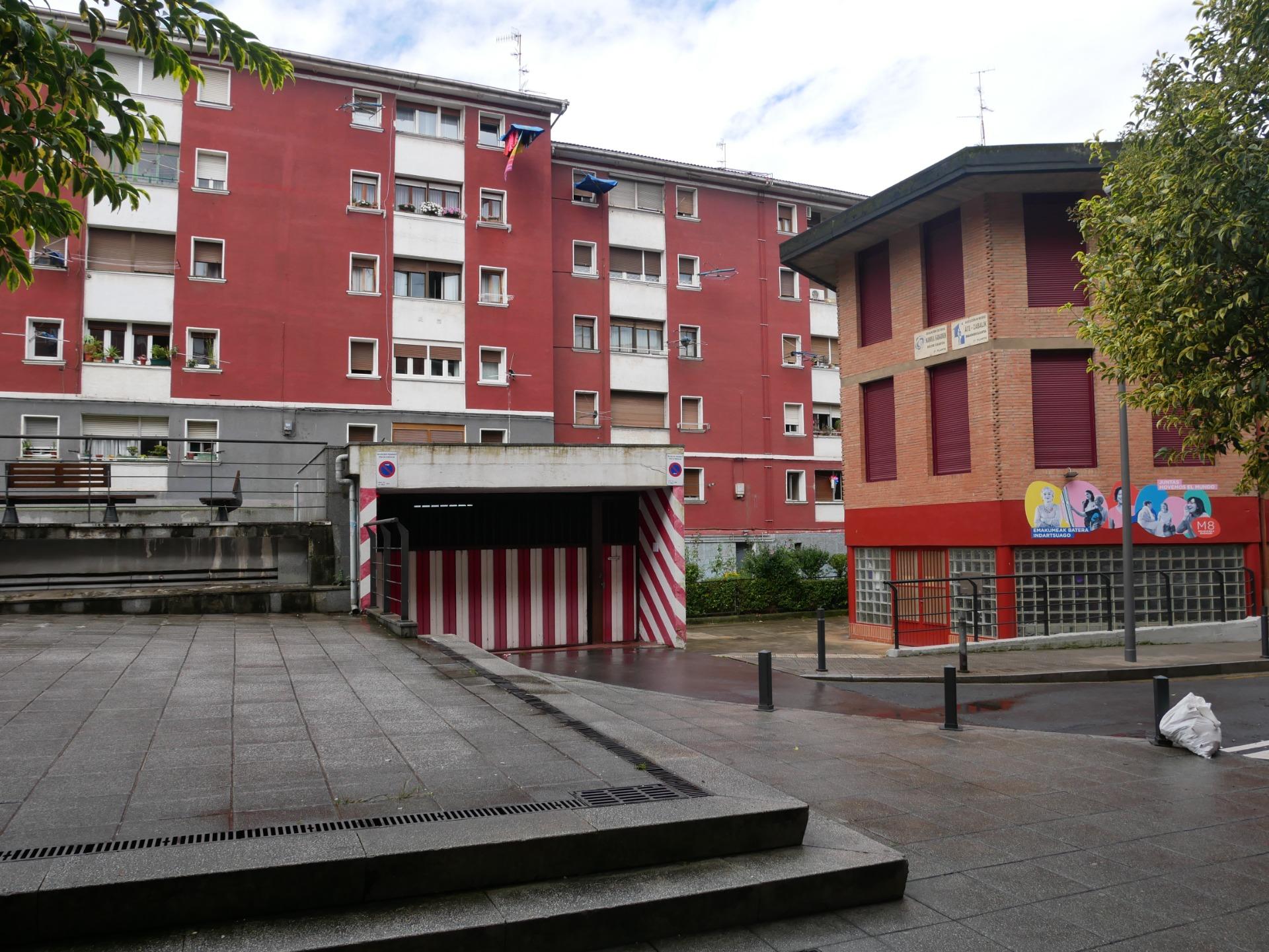 Parcela De Garaje Con Muy Buena Maniobra En La Plaza de Torre de Ariz