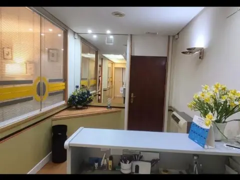 Oficina En Pleno Centro De Las Arenas