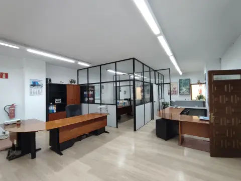 Oficina Gordoniz 129 metros