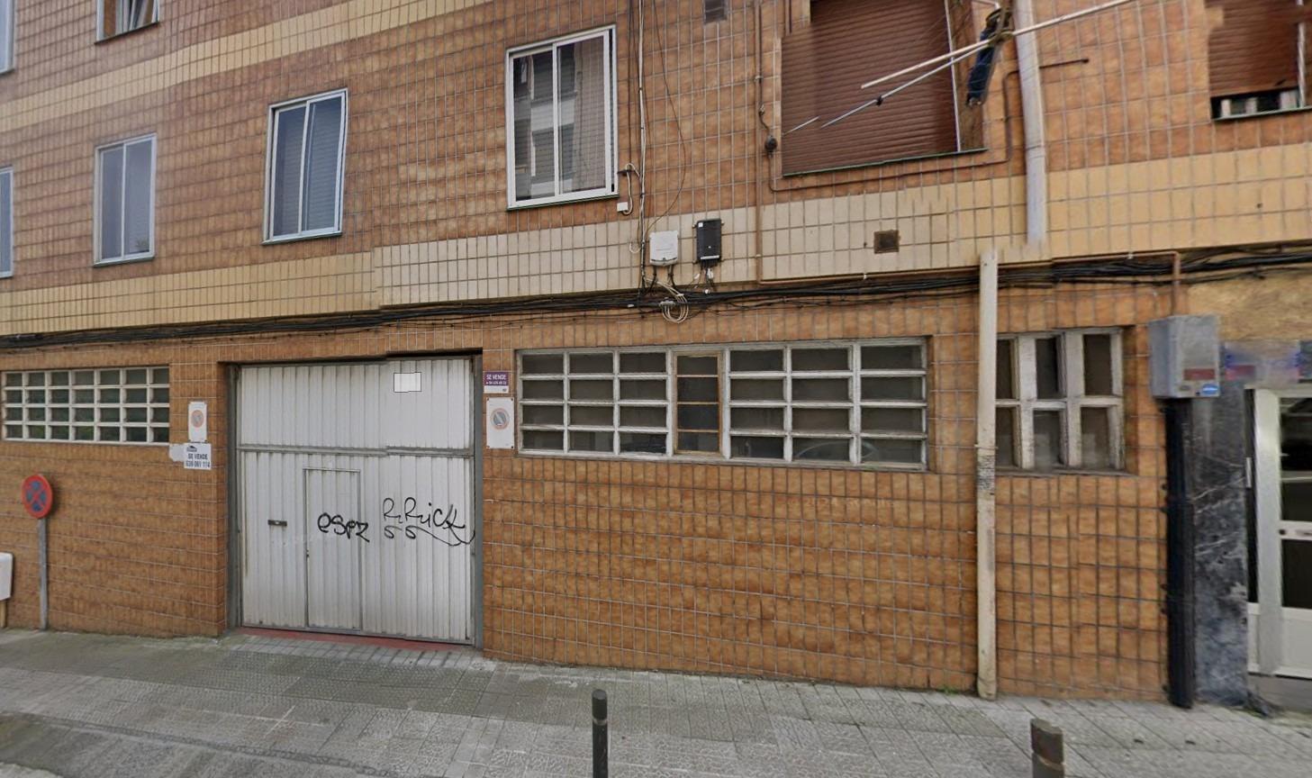 Parcela de Garaje Para Coche Mediano En Zona Kalero
