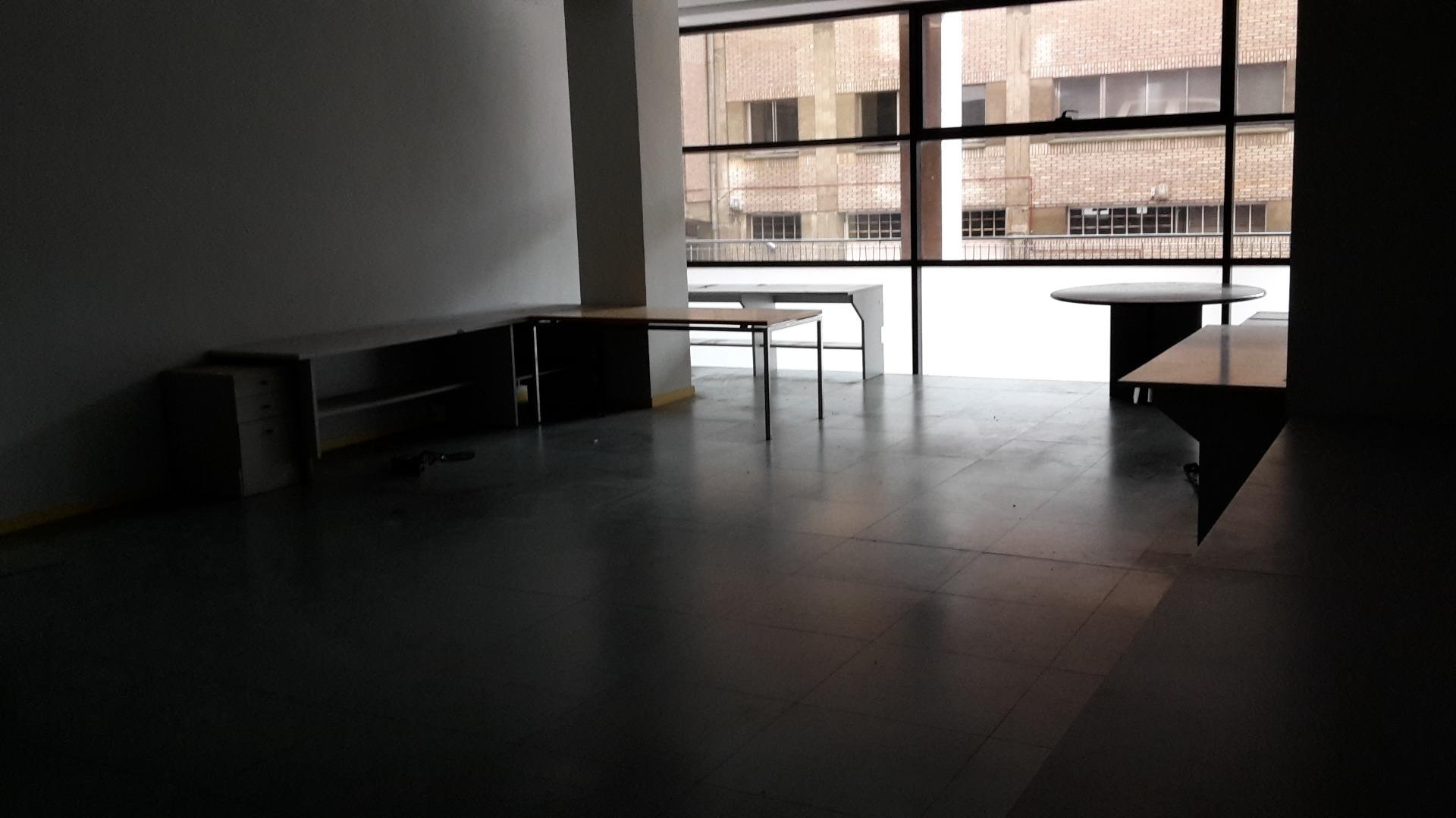 Local en galería en venta en Deusto