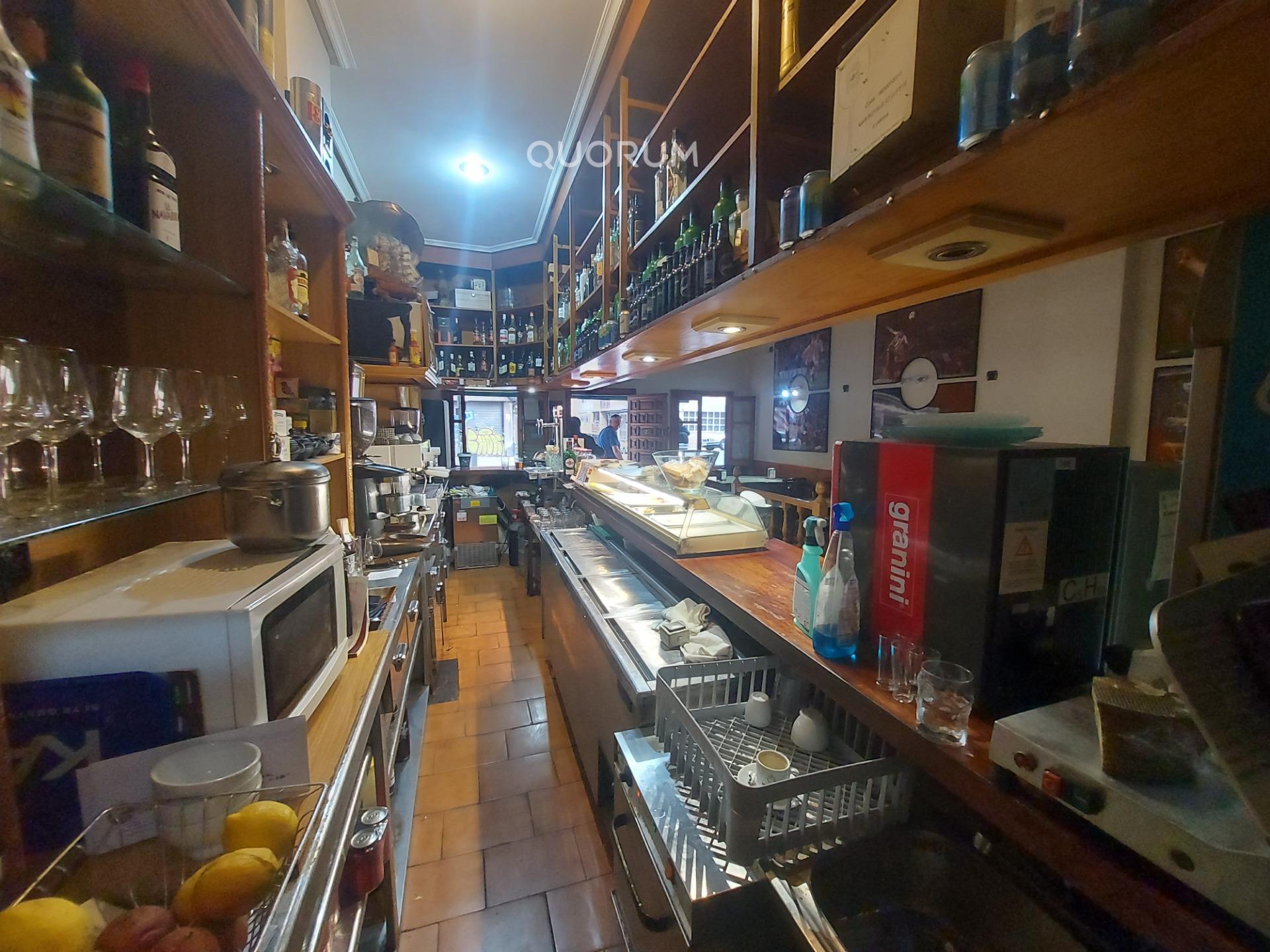 Bar Con Licencia En Zurbaranbarri