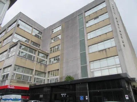 Oficina En Buen Estado En Zona Urbi