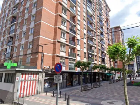 Parcela de Garaje En Zona Pozokoetxe
