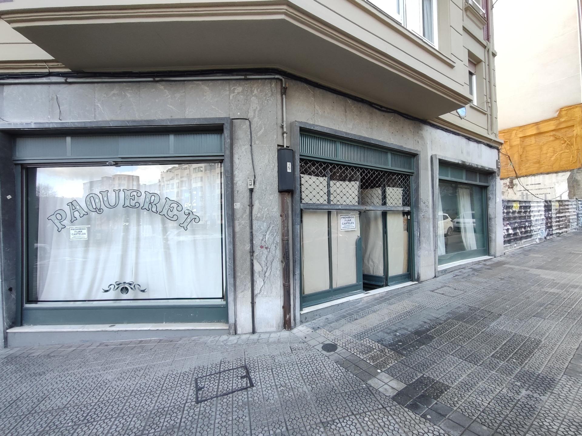 Gran local con chaflán en Indautxu