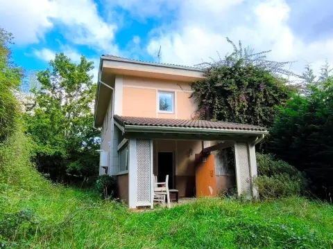 Bonita Casa Individual Con Terreno en Plentzia