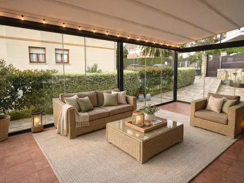 Chalet Pareado En Loiu Reformado