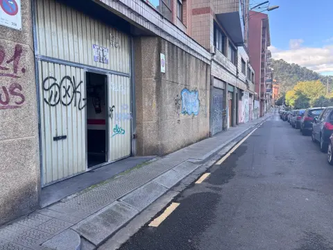 Parcela de Garaje Para Coche Pequeño-Mediano y Trastero en Zona Estación