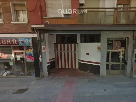 Se Vende Parcela De Garaje En El Centro De Etxebarri