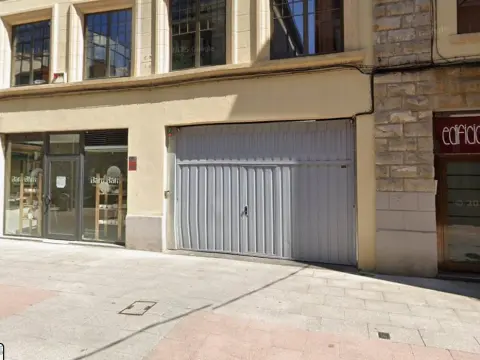 Garaje En El Centro De Las Arenas