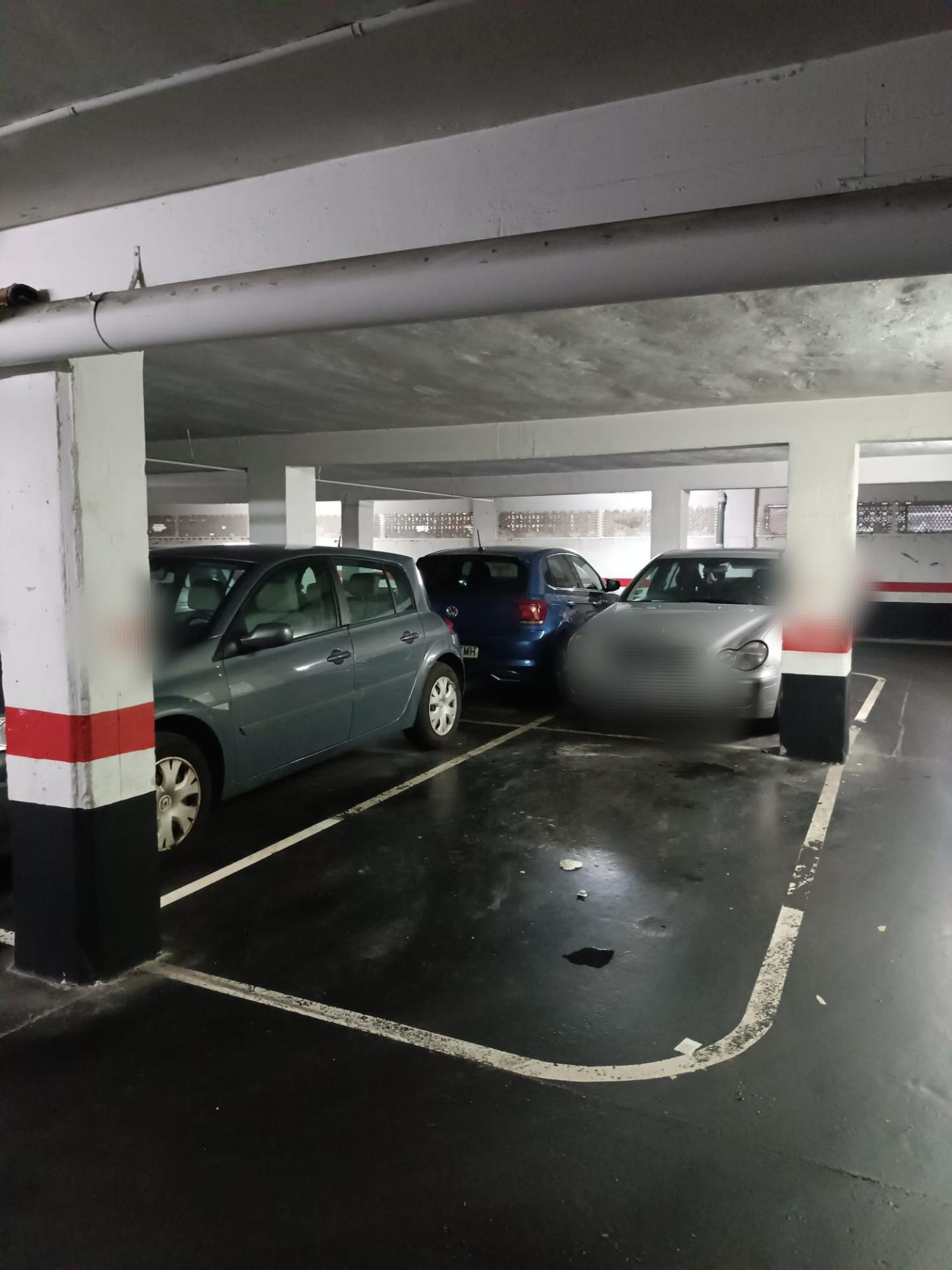 Se Vende Parcela De Garaje En Barakaldo Zona Centro.