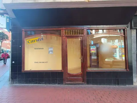 Se Vende Local Comercial En Barakaldo Zona Centro.