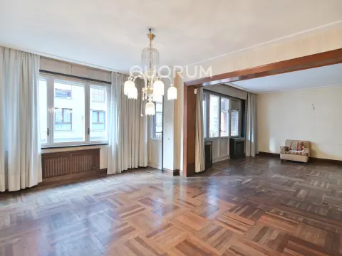 Espectacular Vivienda de 250m Próxima al Parque