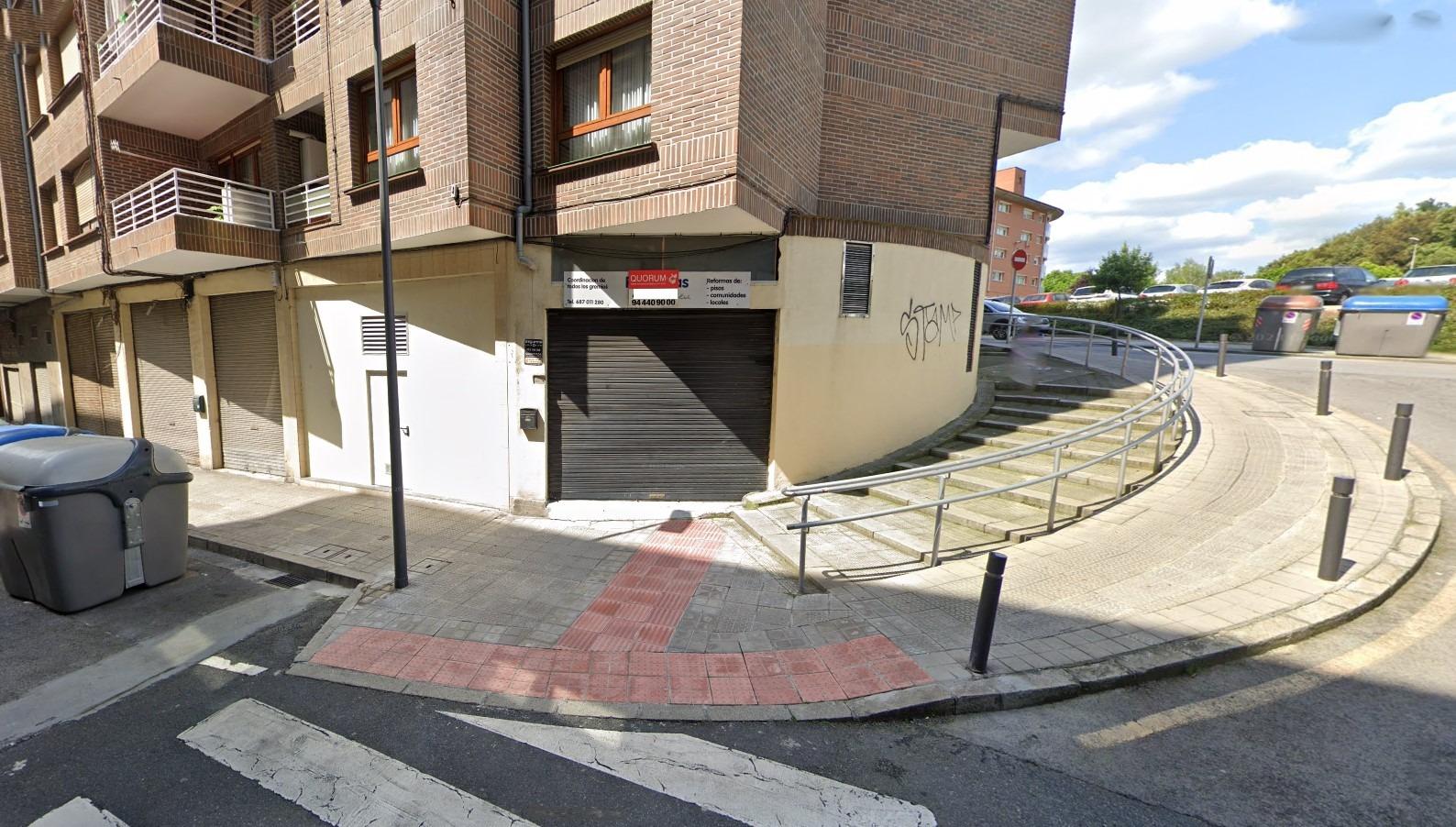 Local Diáfano Con Baño En Zona Ariz