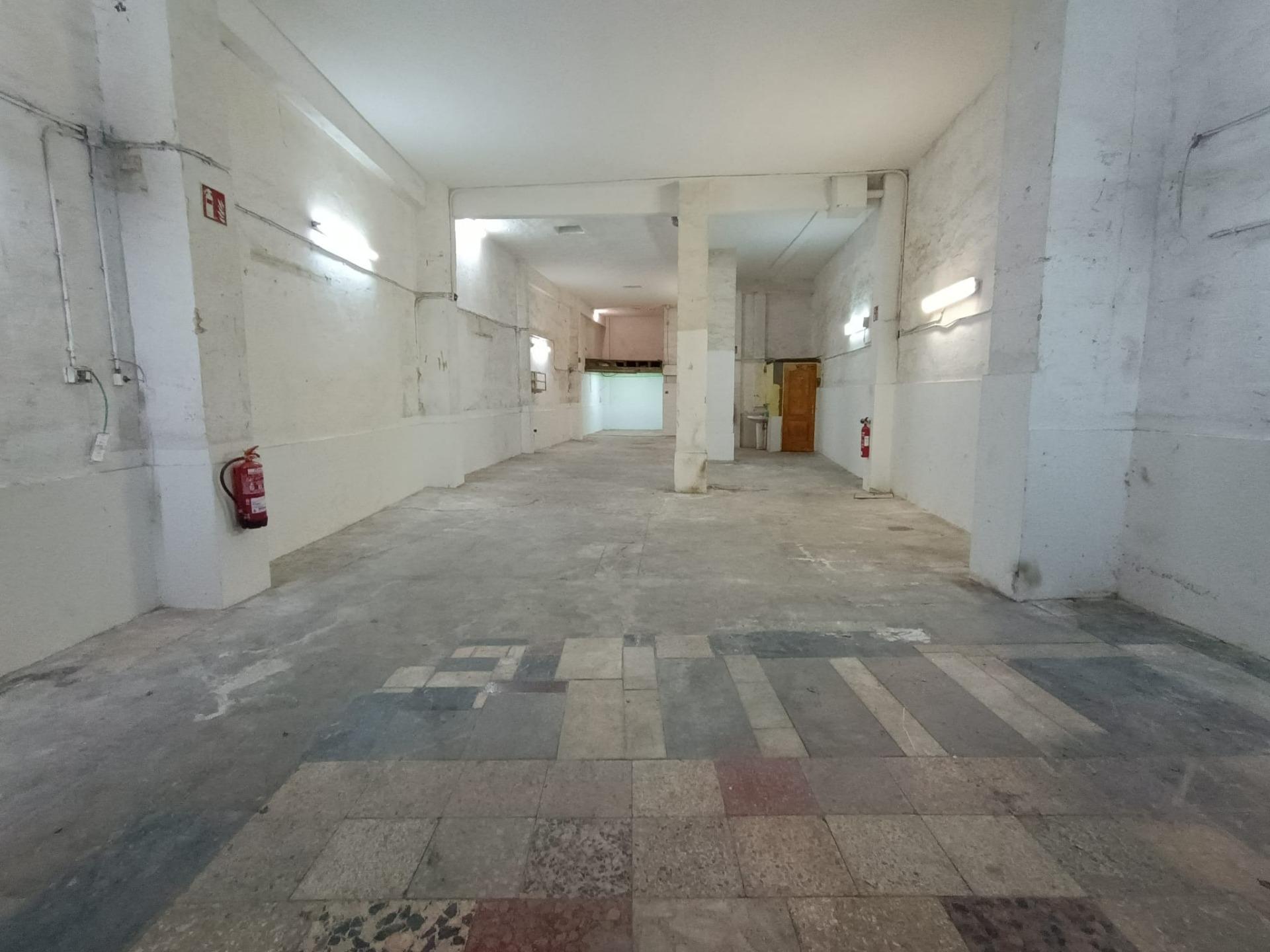 Se Vende Local de 130 m2 En Barakaldo Zona Bagatza.