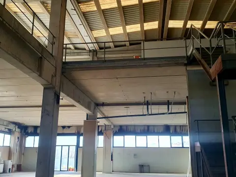 Nave Industrial o local comercal en Venta en Artunduaga, Basauri