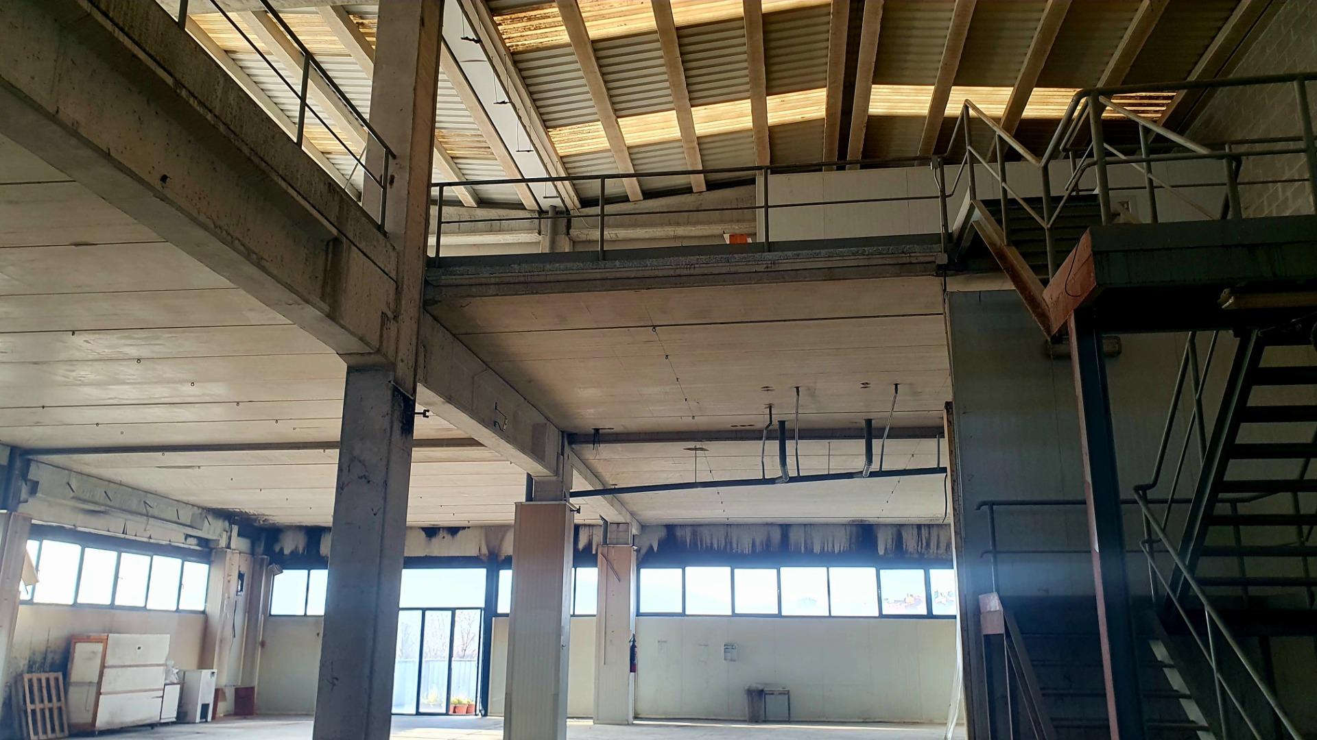 Nave Industrial o local comercal en Venta en Artunduaga, Basauri