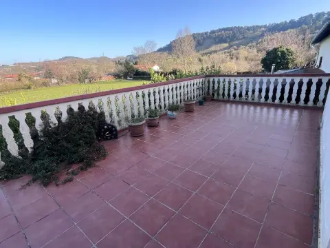 Se Venda Casa En El barrio De Triano (Abanto-Zierbena)