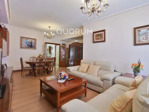 Se Vende Piso De 4 Habitaciones 2 Baños Garaje Y Trastero