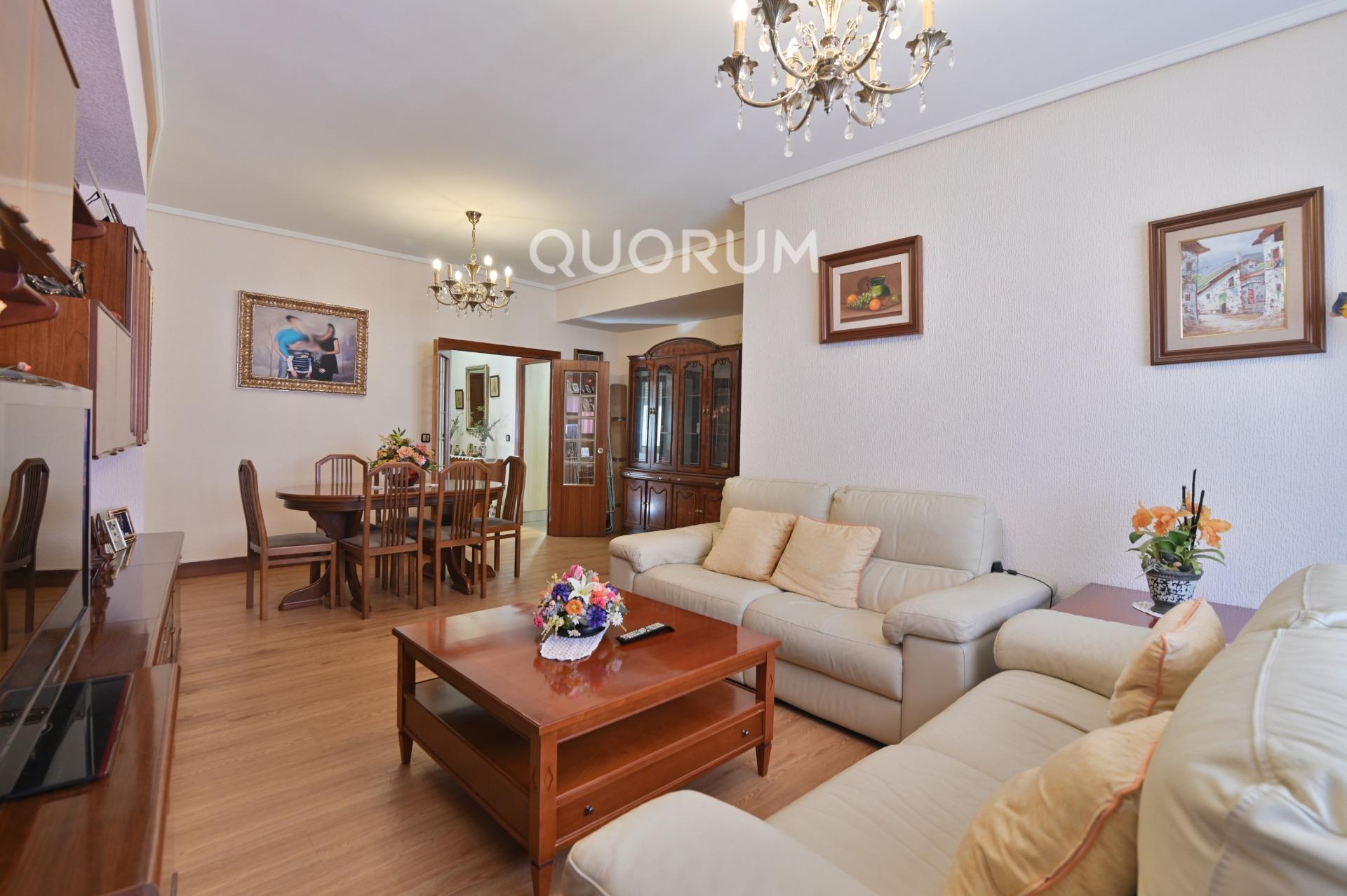 Se Vende Piso De 4 Habitaciones 2 Baños Garaje Y Trastero