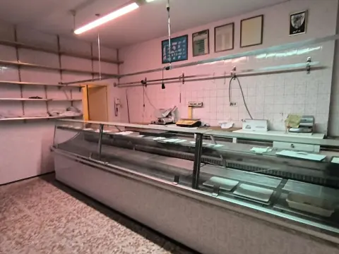 Se Vende Local Bien Ubicado