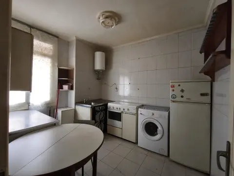 APARTAMENTO UBICADO EN LUTXANA