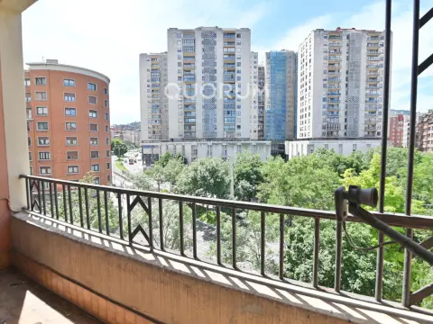 Vivienda 3 Habitaciones en Abando