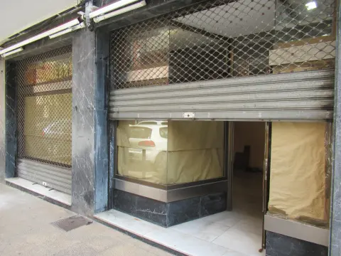 2  Amplios Locales Unidos En Urreta