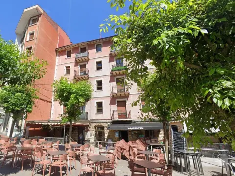 Precioso Piso Reformado De 2 Dormitorios Con Balcón En Pleno Centro