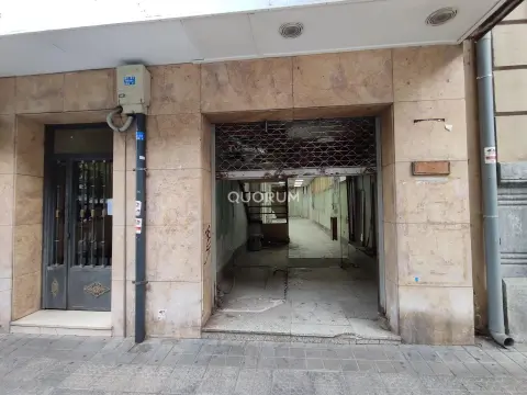 Local en venta junto a la Alhóndiga