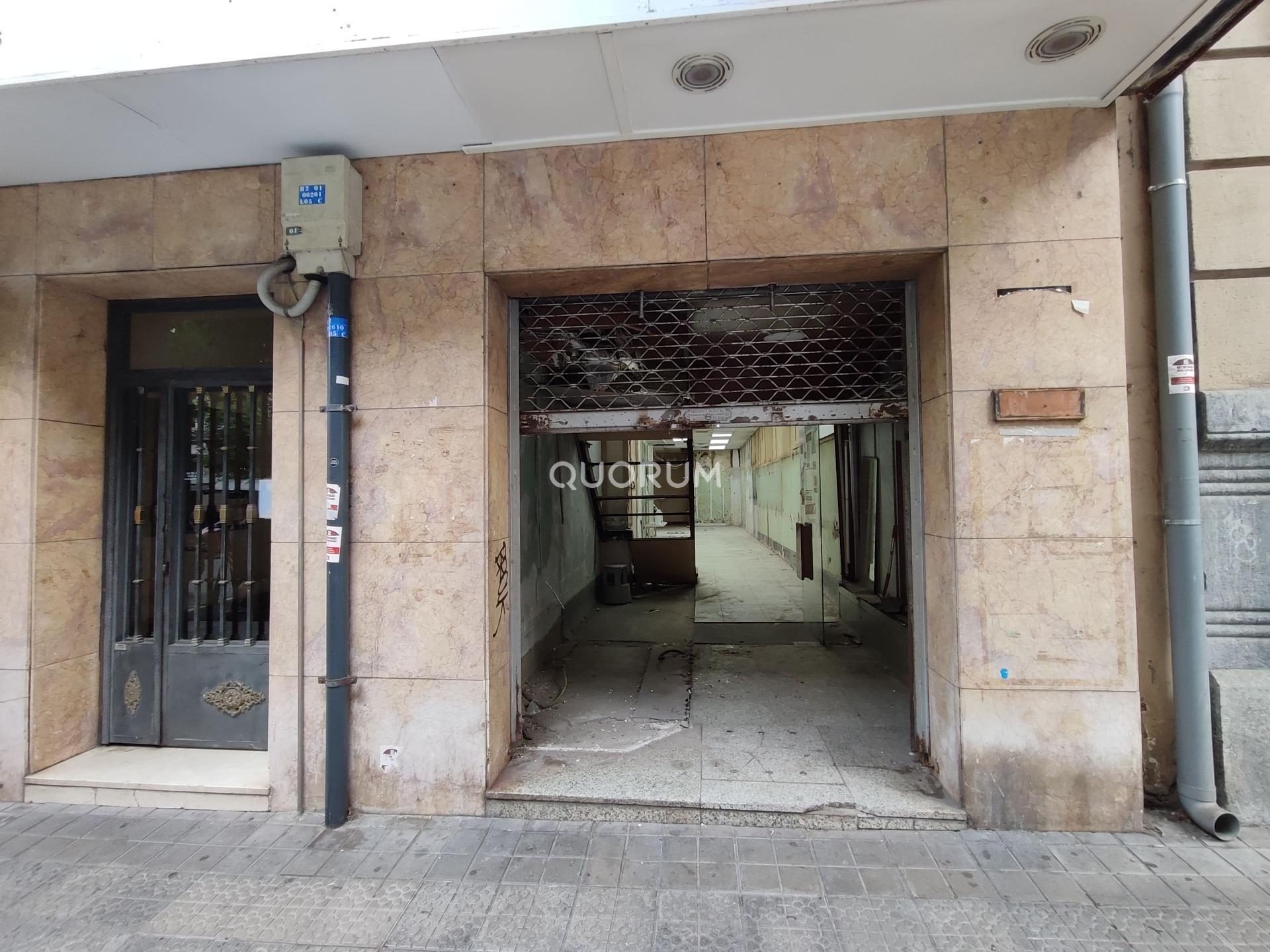 Local en venta junto a la Alhóndiga