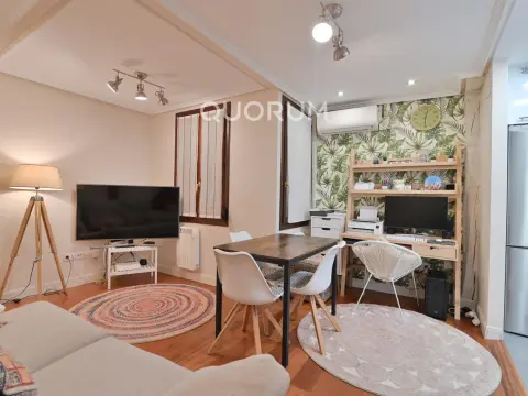 Coqueta Vivienda Reformada en el Casco Viejo