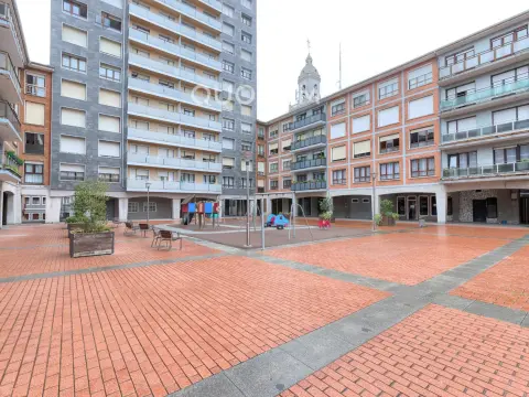 Piso De 2 Dormitorios En Pleno Centro Para Decorar a Tu Gusto